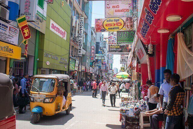 Busy street in Colombo