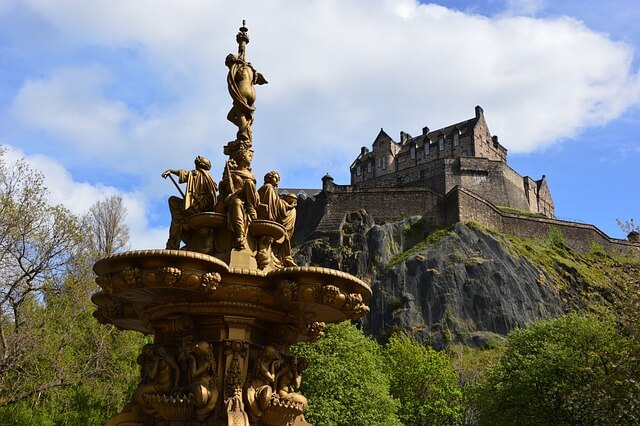 Edinburgh travel guide