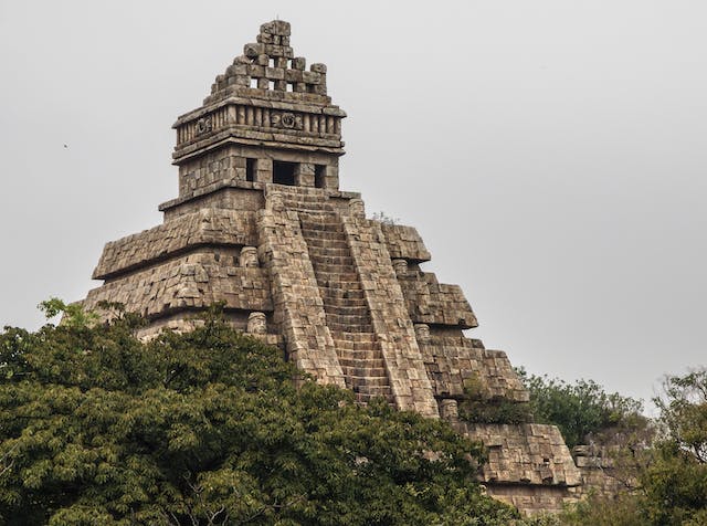 Mayan ruins
